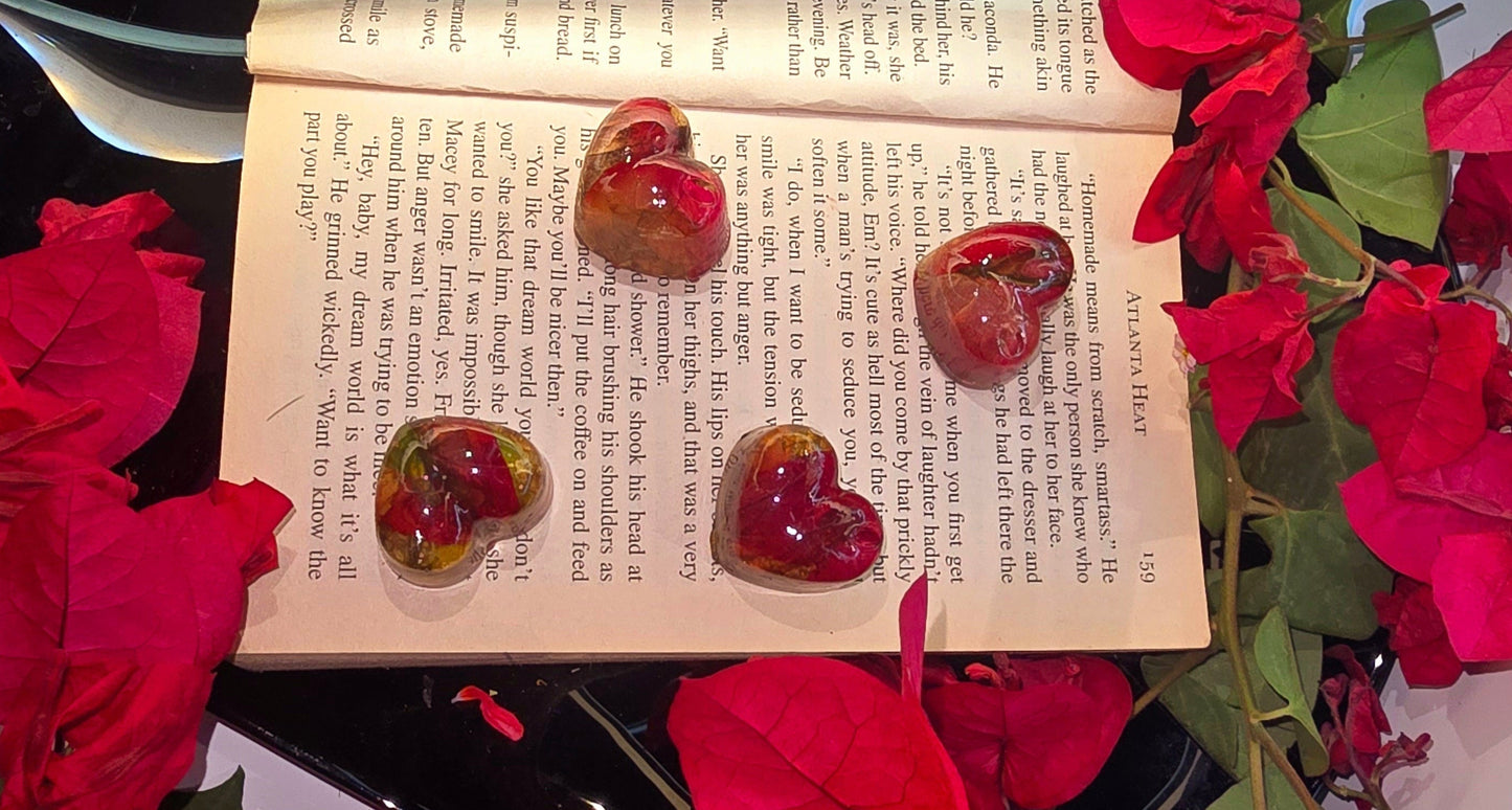 Ruby Heart Accents – 3-Piece Resin Set