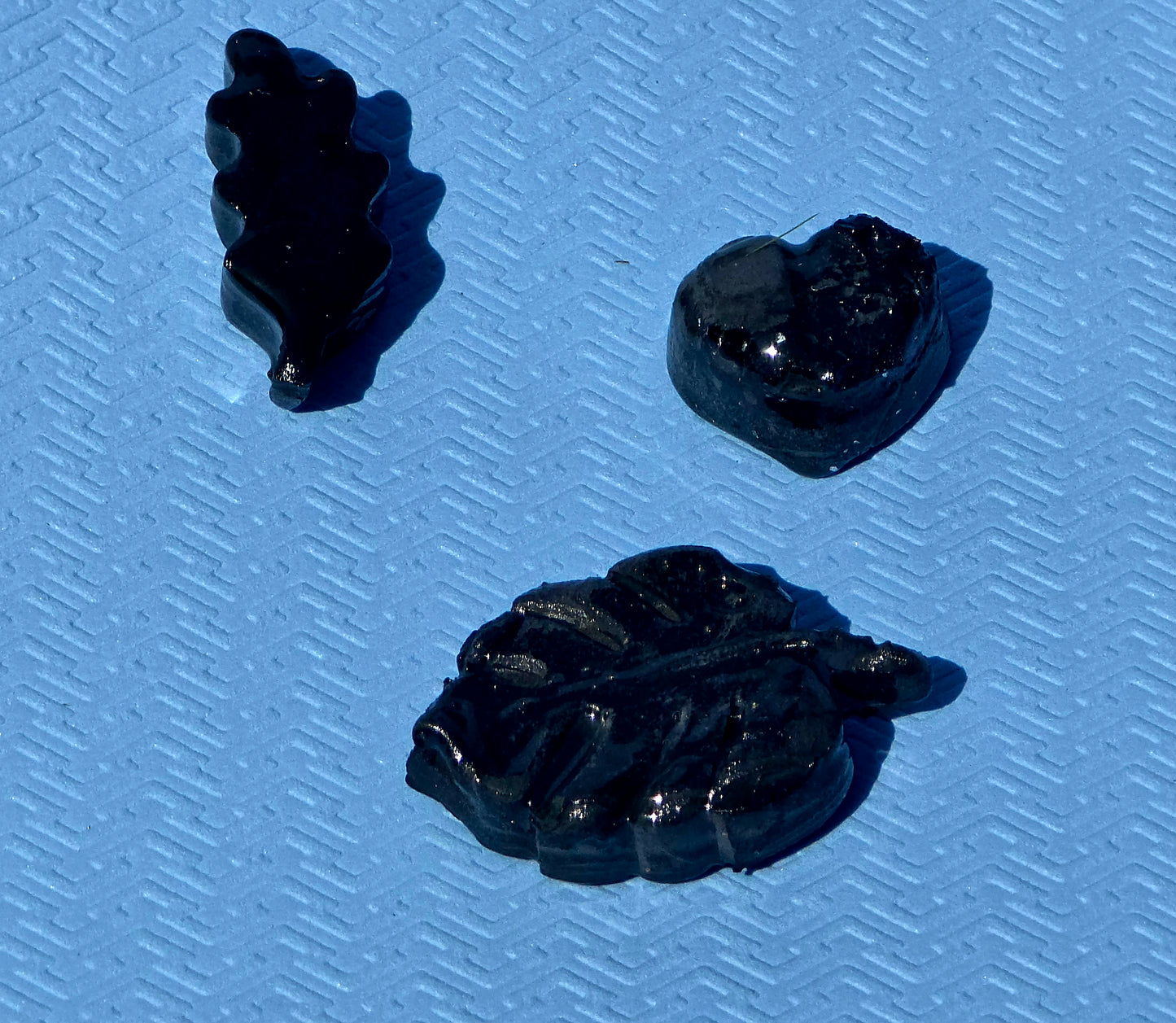 Hand-Sculpted Mixed Clay Motifs – Resin-Coated Charm Set (6 Pieces)